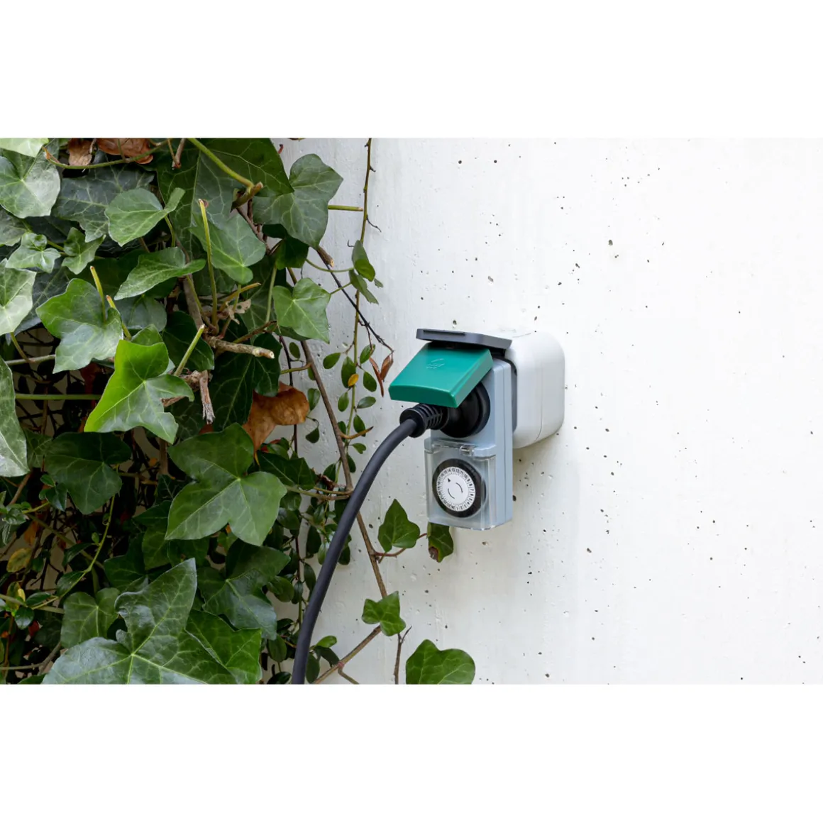 Basic Tageszeitschaltuhr spritzwassergeschützt