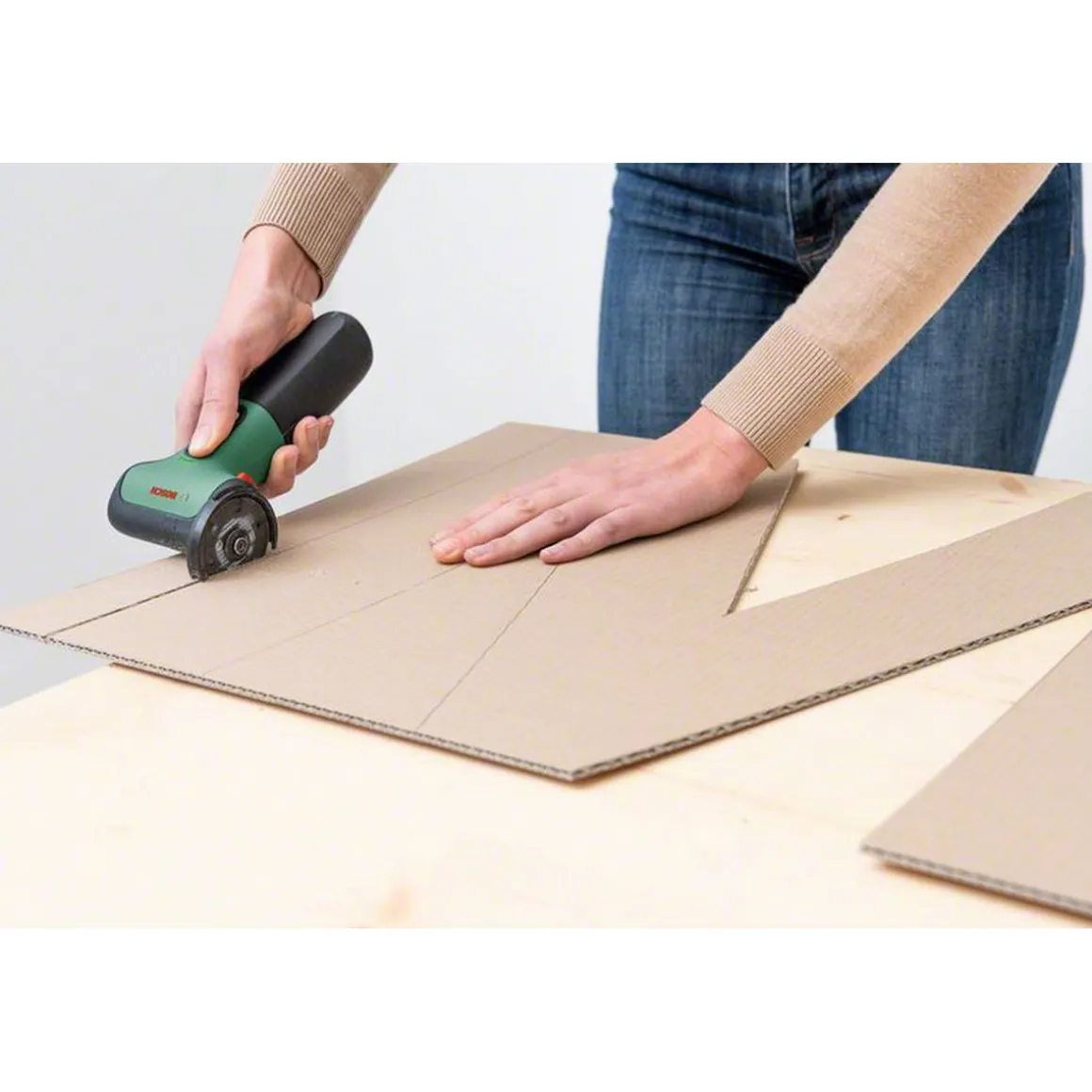 Bosch Akku-Winkelschleifer-Set EasyCut und Grind10-teilig