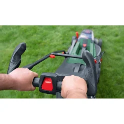 Bosch Akku-Rasenmäher Universal Rotak 2 x 18V 37-550