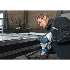 Bosch Professional Akku-Bohrschrauber-Set GSR 18V-28 Professional 82-teiliges Zubehörset