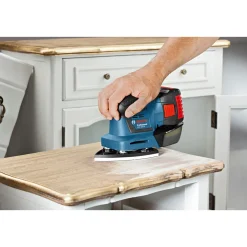 Bosch Professional Akku-Schwingschleifer GSS 18V-10 solo