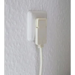 Brennenstuhl Qualitäts-Kunststoff-Verlängerungskabel mit Flachstecker 1000 cm weiß