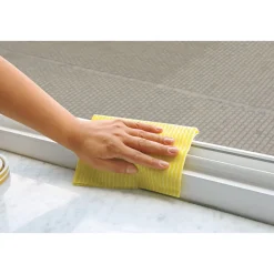 D-Profildichtung selbstklebend weiß 6m 9x6 mm