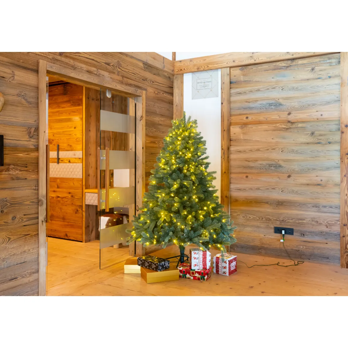 Evergreen Künstlicher Weihnachtsbaum Vermont Fichte inkl. LEDs 129x180cm Grün