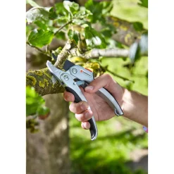 Gardena Comfort Ratschenschere SmartCut