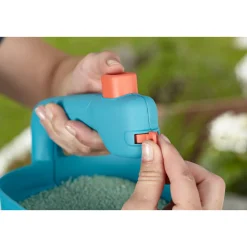 Gardena Handstreuer M für Dünger und Salz