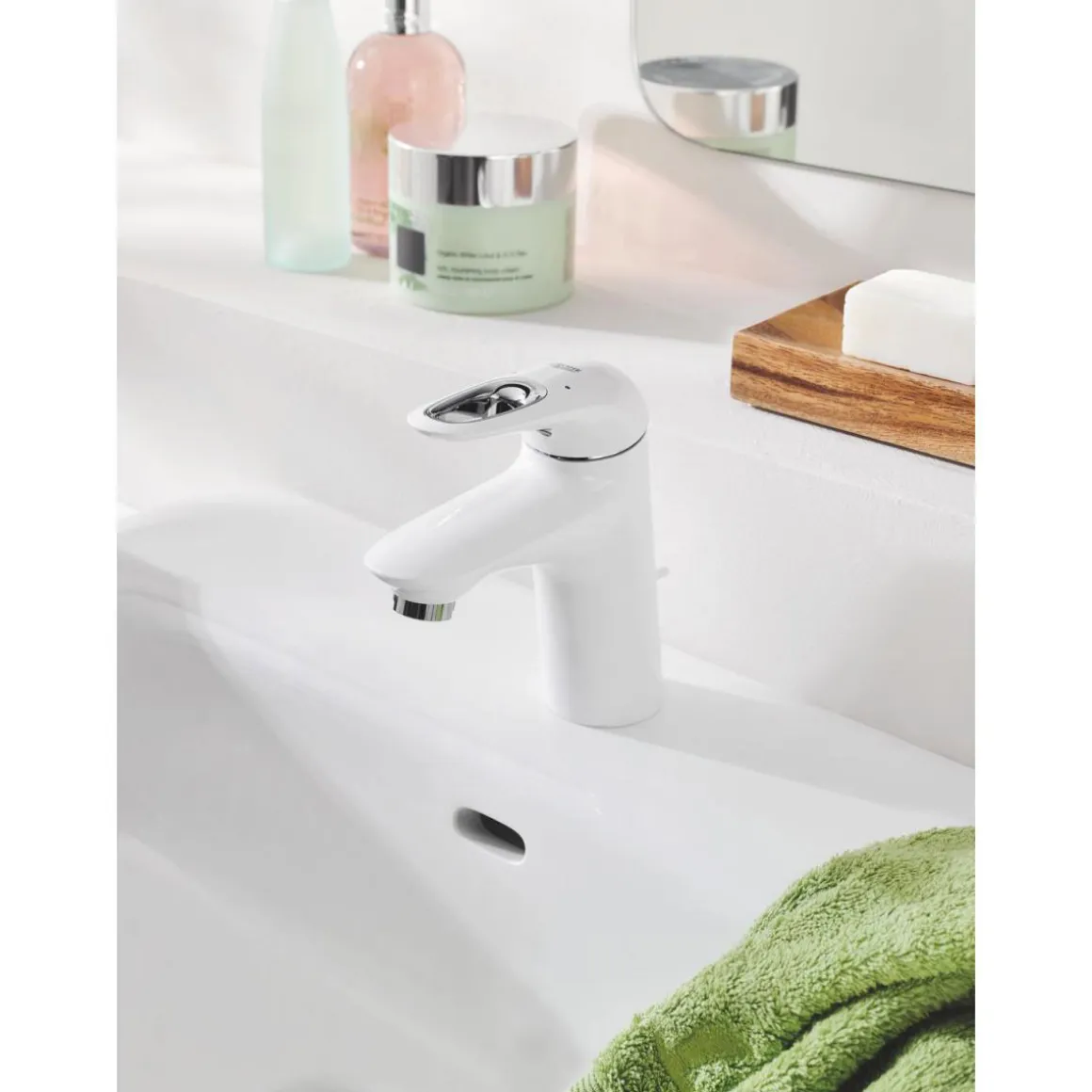 Grohe Einhand-Waschtischbatterie Eurostyle S-Size Hebel offen moon white/chrom