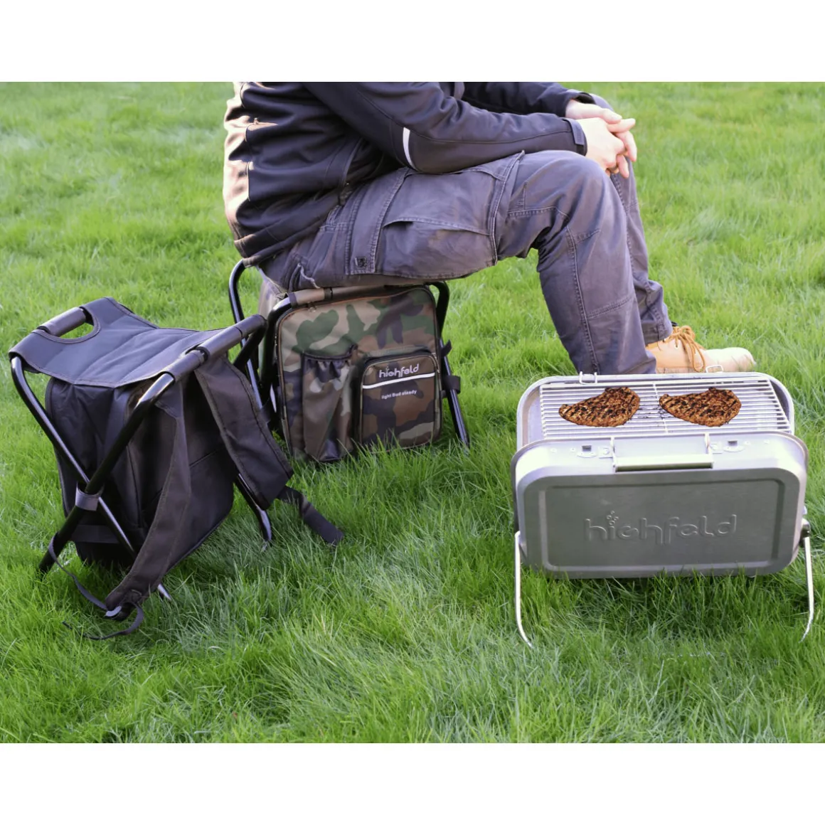 highfeld Camping Stuhl mit Rucksack & Kühlfach camouflage