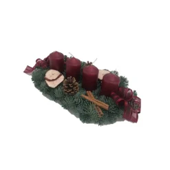 Kleines Adventsgesteck auf Birkenscheibe