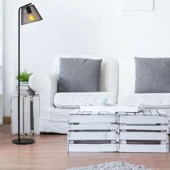 näve Stehleuchte Korie schwarz Metall