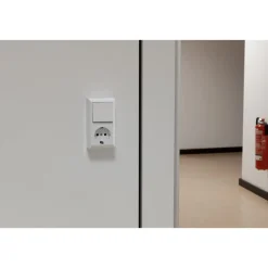 REV Ritter AP-Schalterprogramm PlanoLuxe weiß Kombi Aus-/Wechselschalter