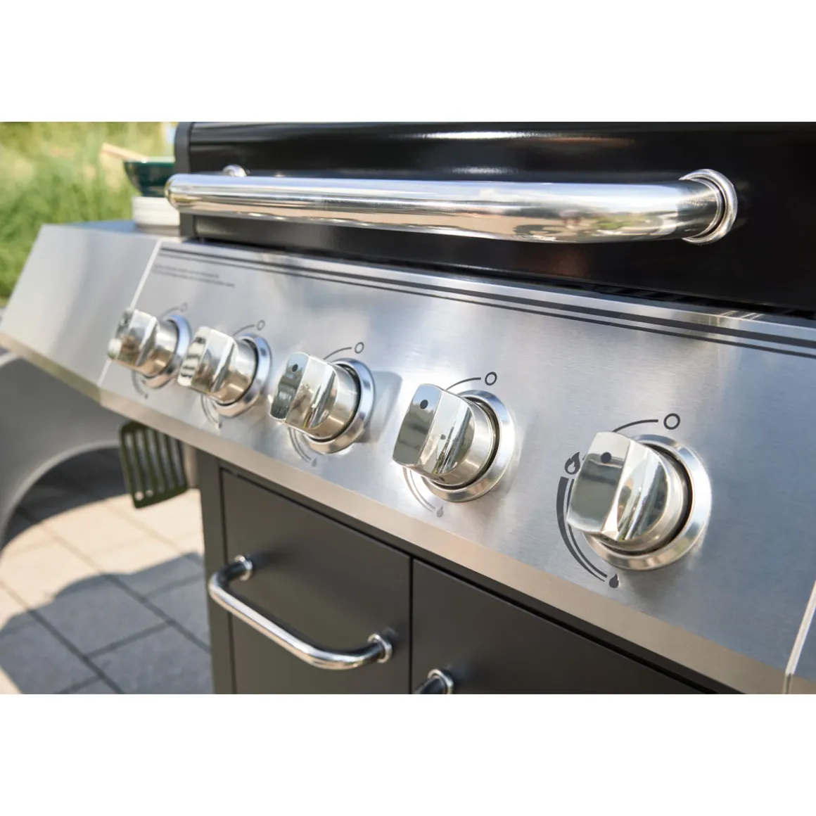 Rothmann Gasgrillwagen Daytona 5 Plusschwarz mit Edelstahlapplikationen