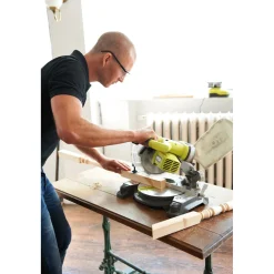 Ryobi Akku-Kapp- und Gehrungssäge EMS190DCL ohne Akku und Ladegerät