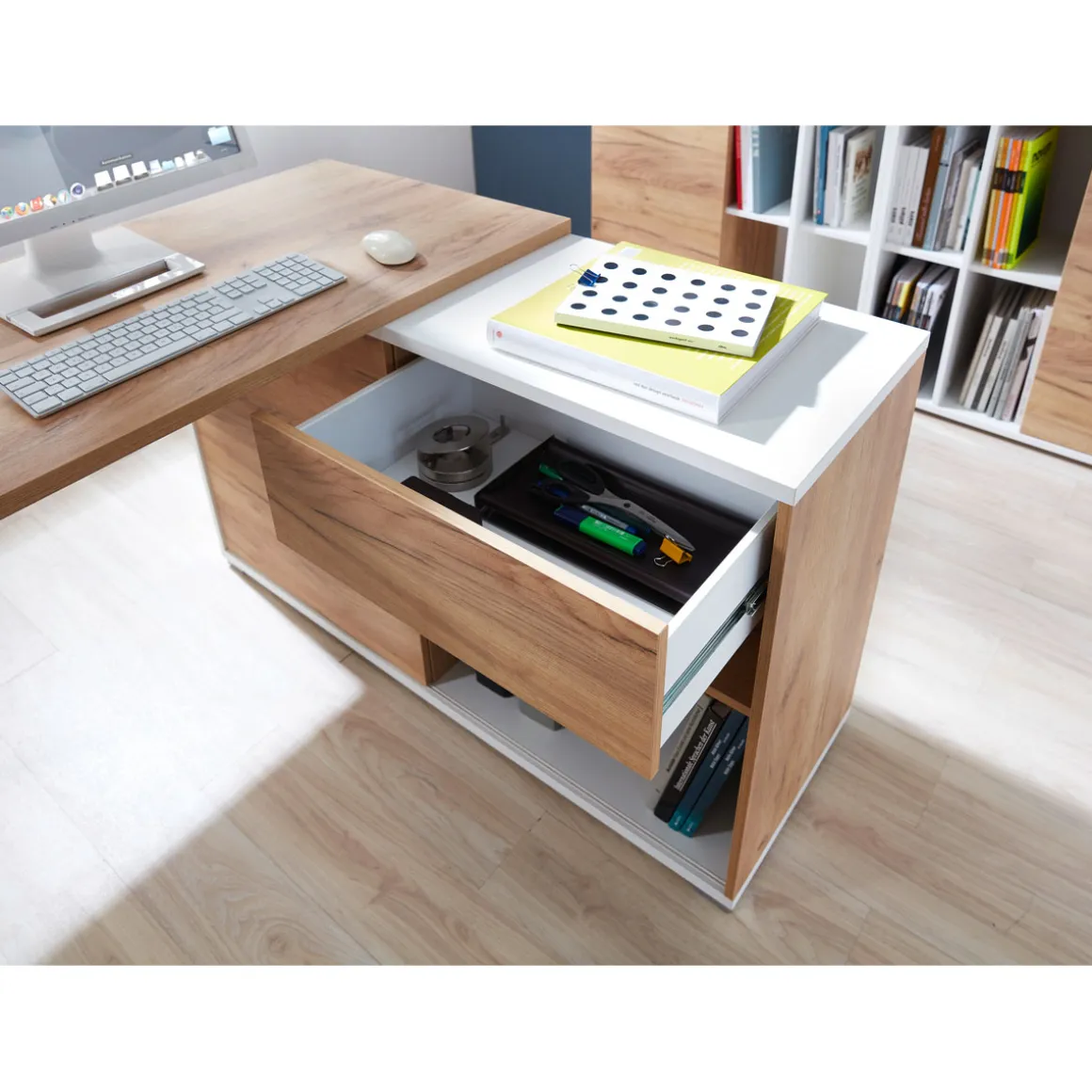 Schreibtisch Lionel mit integriertem Sideboard 120 x 75 x 117 cm weiß/Navarra-Eiche-Nachbildung