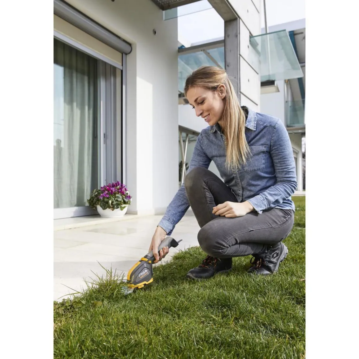 Stiga Akku Gras- und Strauchschere SGM 102 AE