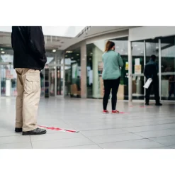 Tesa Absperrband Abstand halten rot-weiß 50m x 50mm