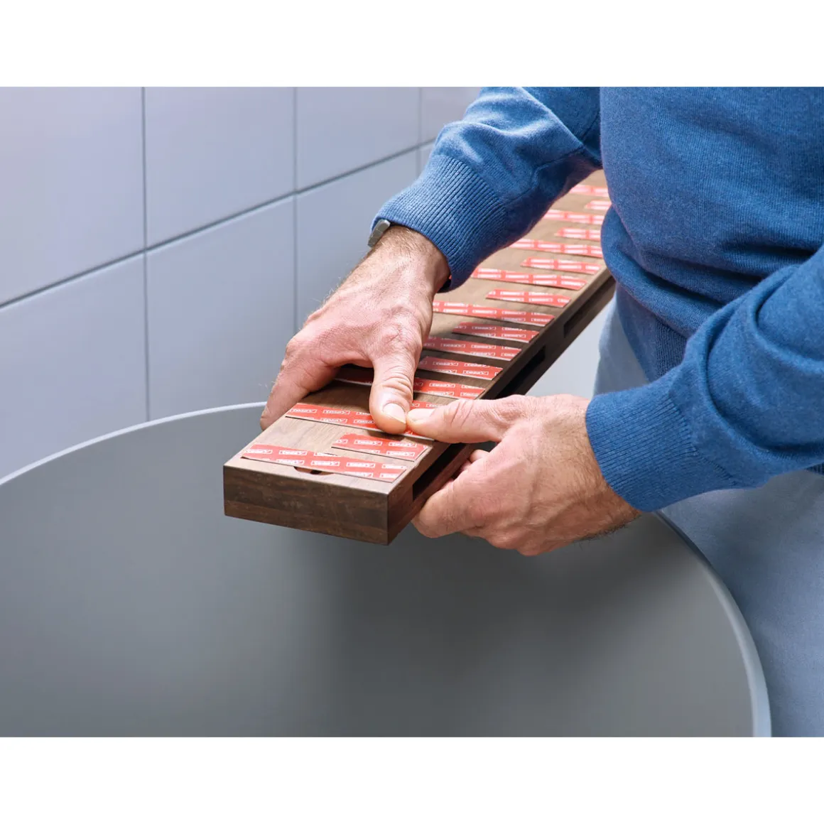 Tesa Montageband für Fliesen 5 m x 19 mm feuchtraumbeständig