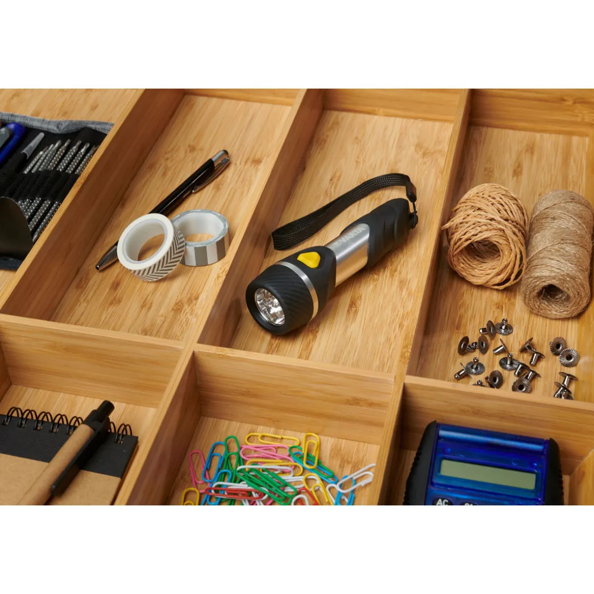 Varta LED-Taschenlampe Day Light Multi LED F10 mit Batterien schwarz