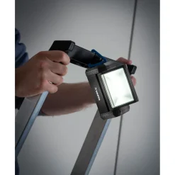 Varta LED-Taschenlampe Work Flex Area Light mit Batterien schwarz