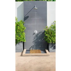 Wenko Baderost Indoor und Outdoor Bambus 50 x 50 cm Badematte Bodenrost für Dusche Bad Pool mit rutschhemmender Unterseite