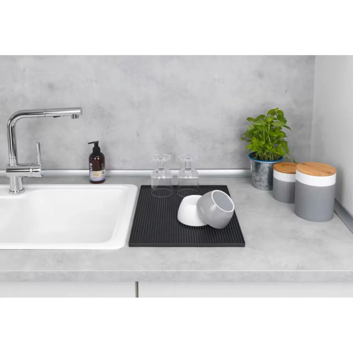 Wenko Abtropfmatte Mod. Maxi 40 x 30 cm, schwarz
