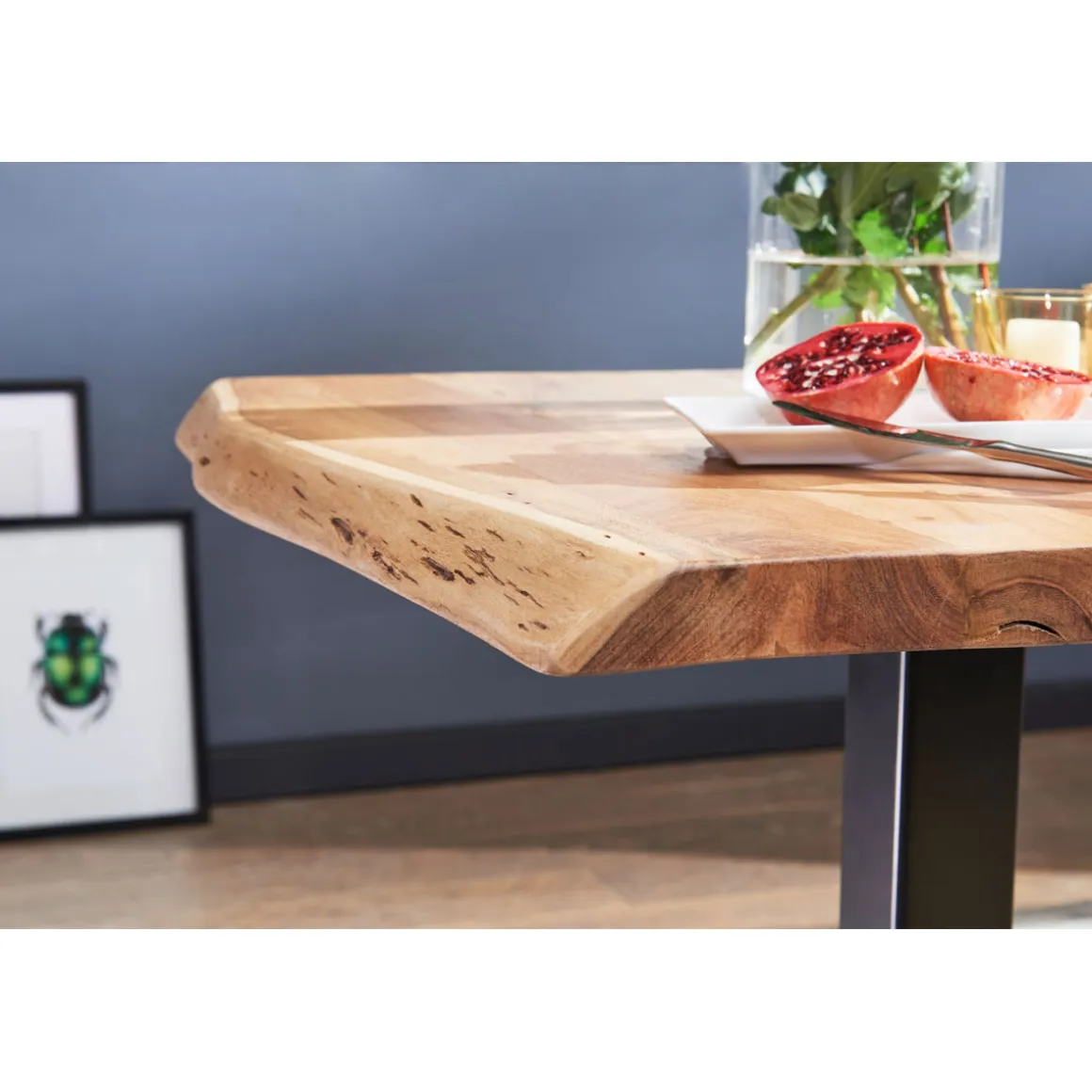 Wohnling Esstisch „Baumkante“, 80x75x75 cm, Akazie Massivholz